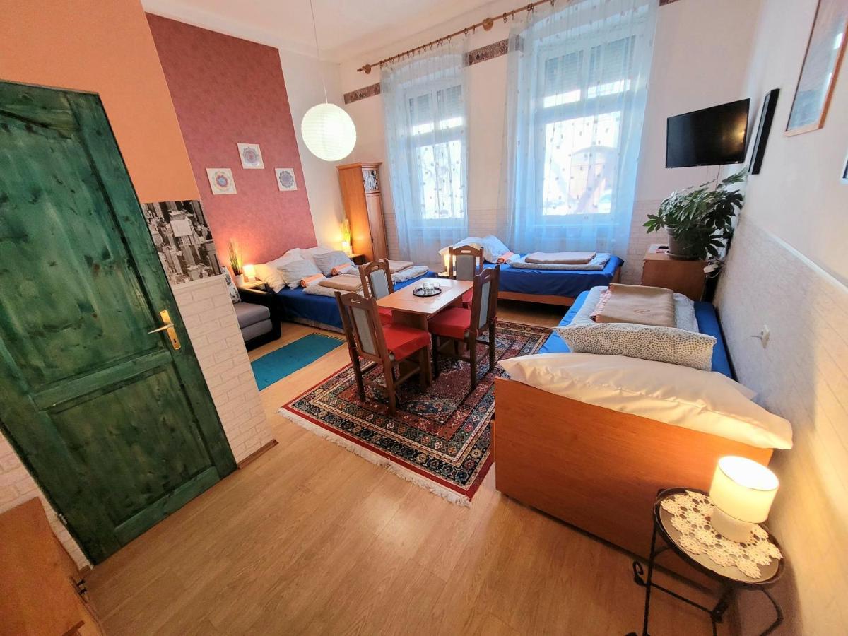 Hotel Brindza Vendeghaz Segedyn Zewnętrze zdjęcie